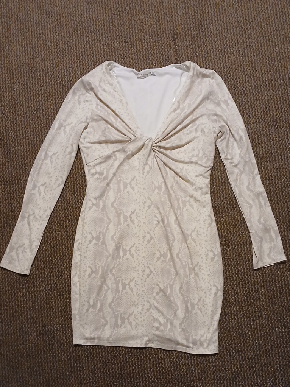 NanaMacs Cream Twist-Front Long Sleeve Bodycon Dress